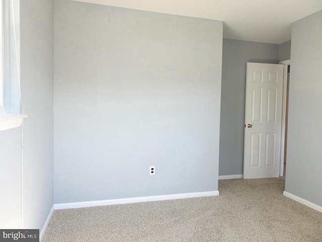 Building Photo - 5934 Central Ave