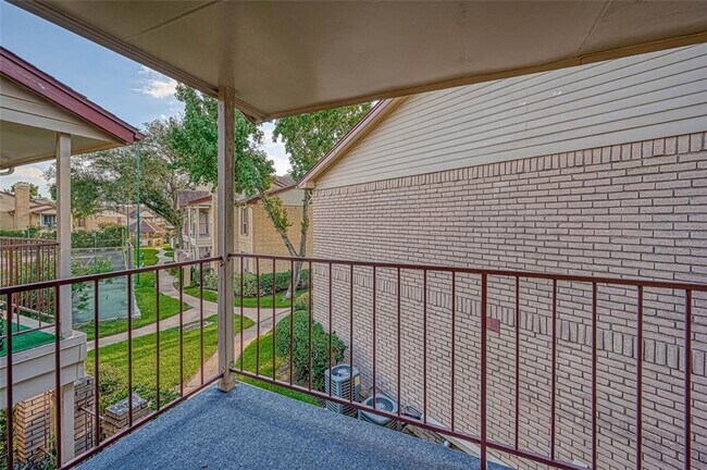 Building Photo - 2120 El Paseo St