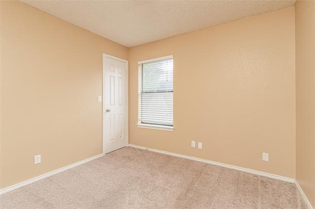 Building Photo - 744 Santa Fe Trail