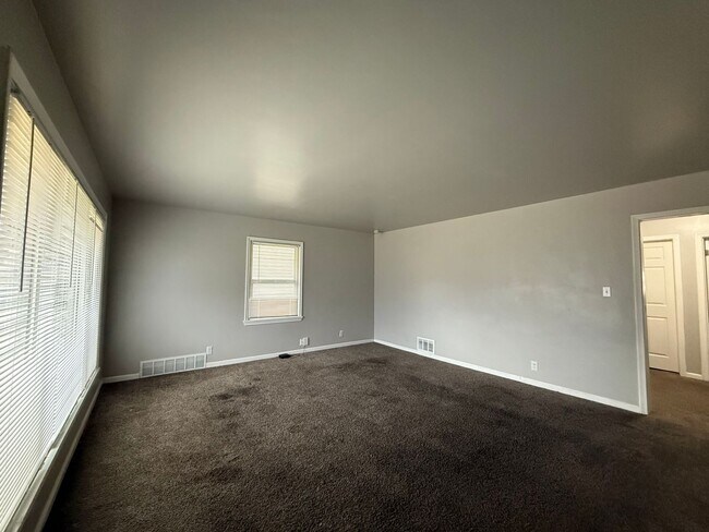 Building Photo - Scenic Home in the Heart of Ogden