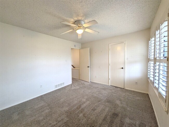 Building Photo - 3302 Townbluff Pl