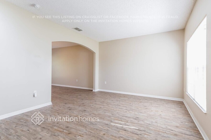 Building Photo - 654 Bluebill Ct