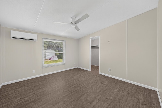 Building Photo - 322 Cedar Creek Rd