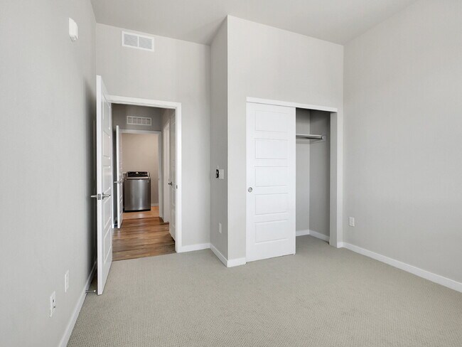 Building Photo - $2,195 - 2 Bed, 2 Bath Condo in Parker wit...