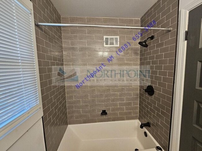 Building Photo - Beautiful 4BR 2BA Home w/ Quartz + SS Kitchen • Fenced Yard • Deck & Porch in SW Atlanta