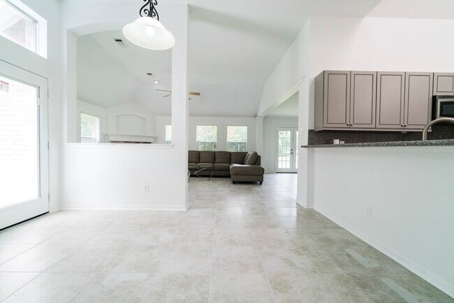 Building Photo - 5602 Painted Trail Dr
