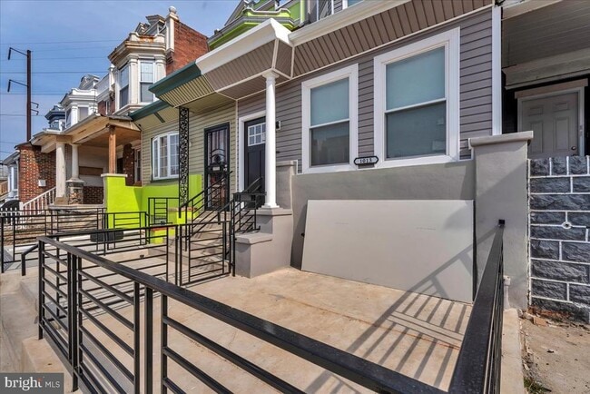 Building Photo - 1013 S 51st St