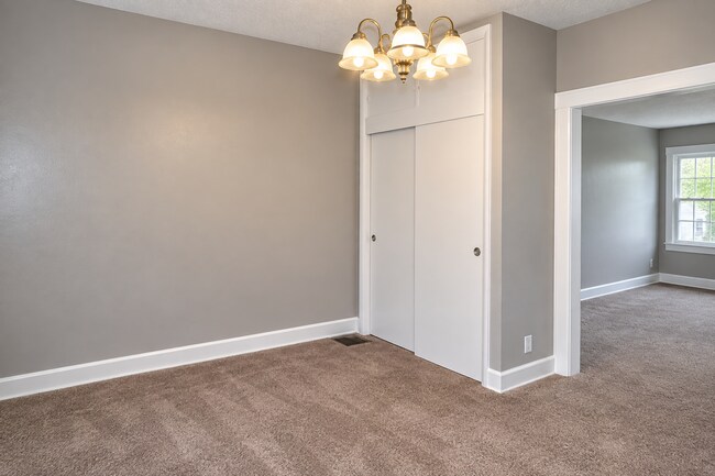 Building Photo - 4038 Ruckle St