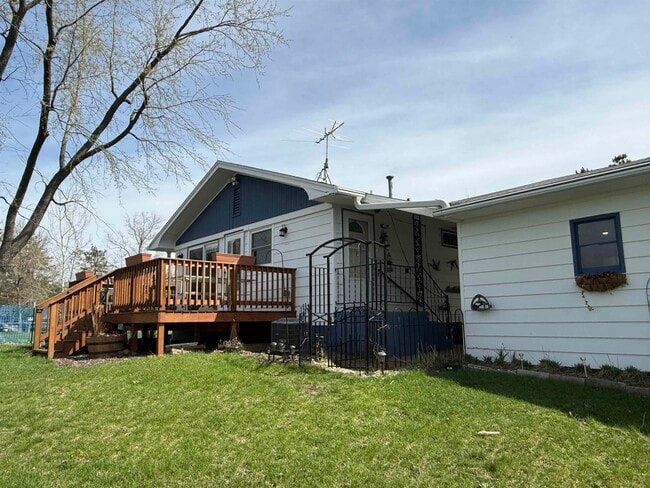 Building Photo - 2893 County Rd Z