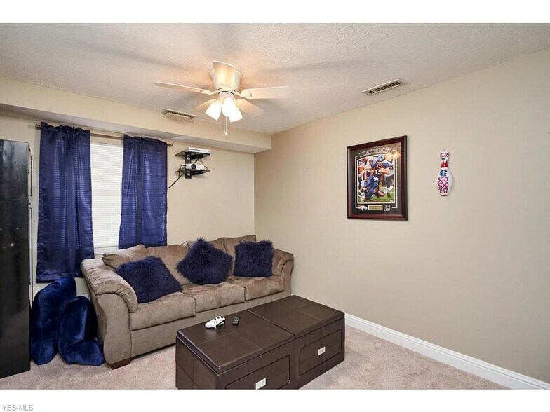 Building Photo - 3800 Rosemont Blvd