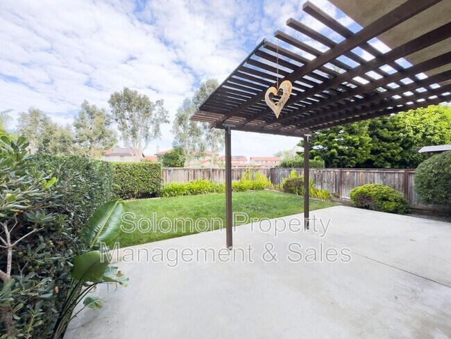 Building Photo - 3516 Landsford Way