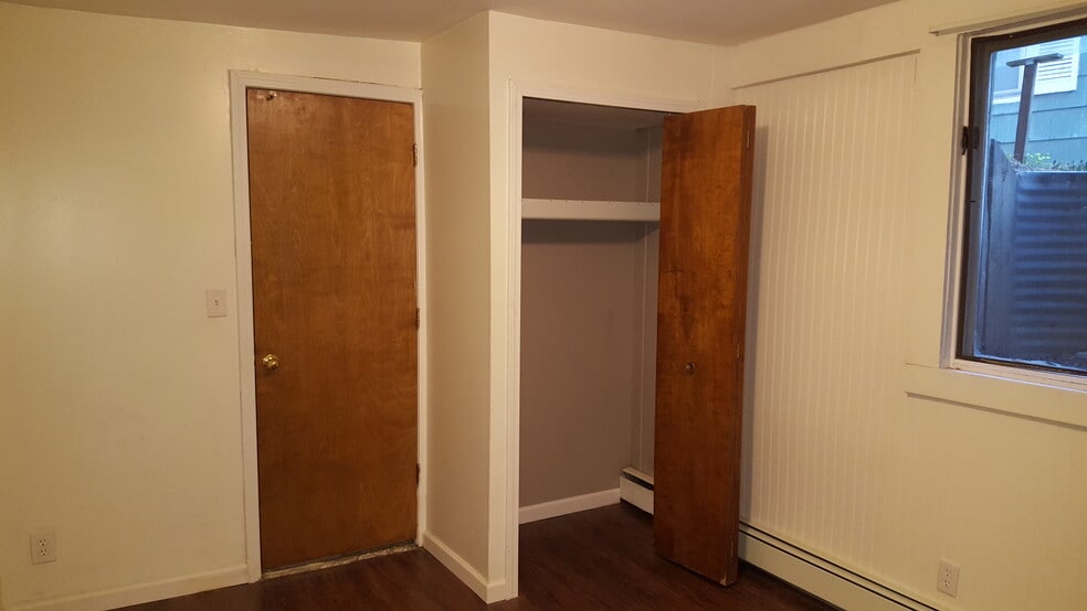 West Bedroom - 309 Washtenaw Ave