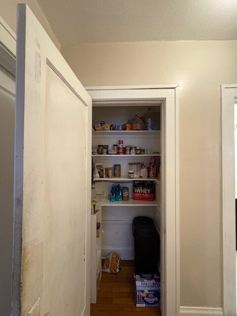 Building Photo - 2172 Edgewood Rd