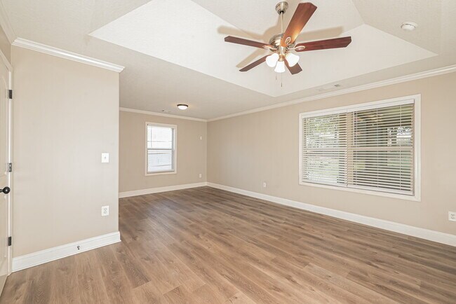 Building Photo - 1648 Deer Creek Ln