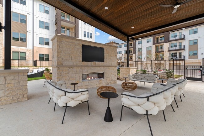 Building Photo - Atlantica at Alamo