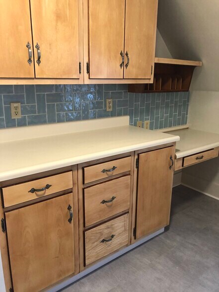 Kitchen - 8 School St