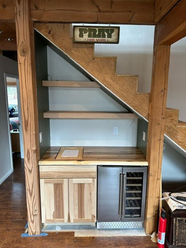 Building Photo - Upscale Chalet with 2 Car Garage Backing t...