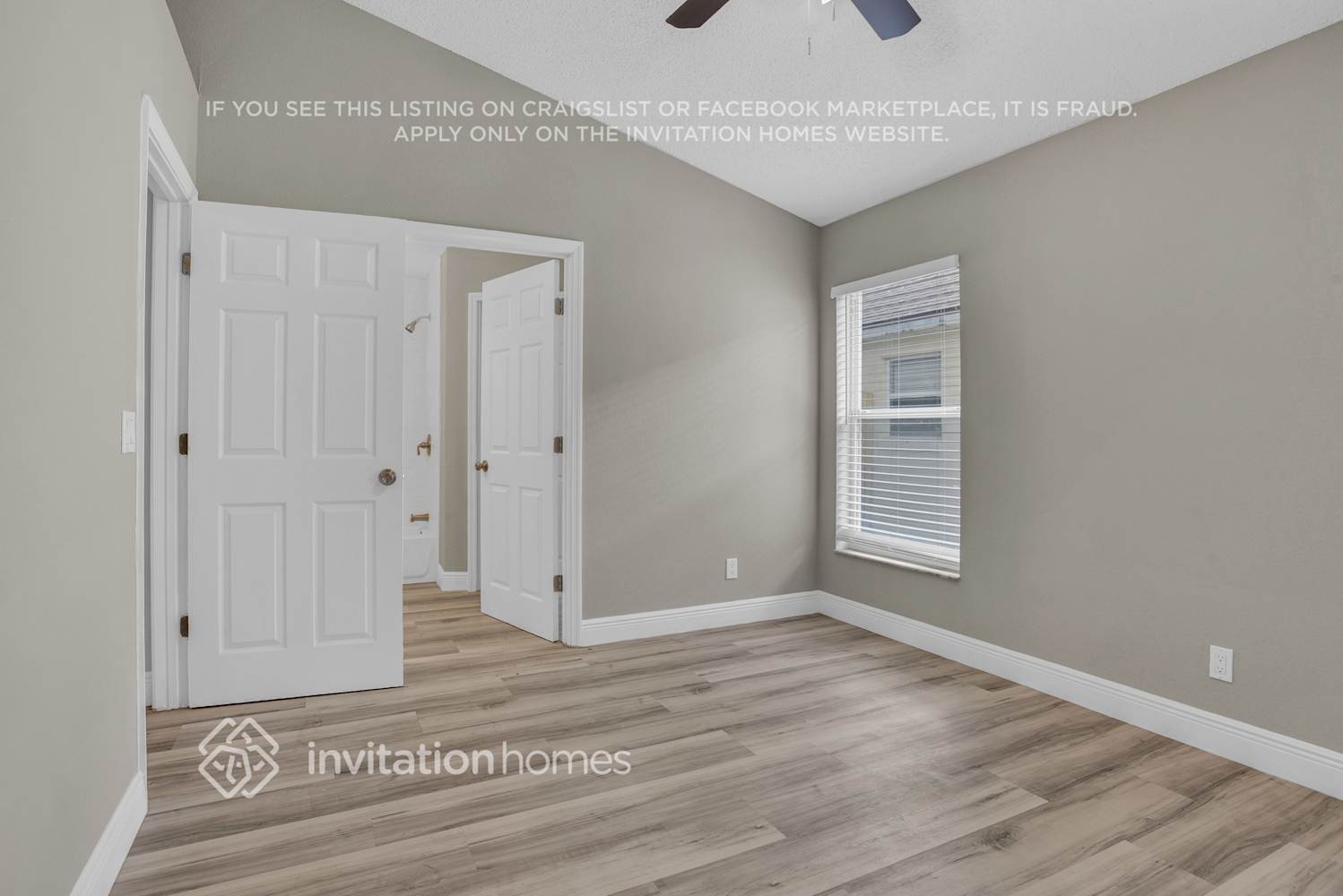 Building Photo - 4919 Aventura Blvd