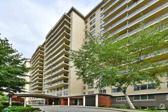 Building Photo - 175-20 Wexford Terrace