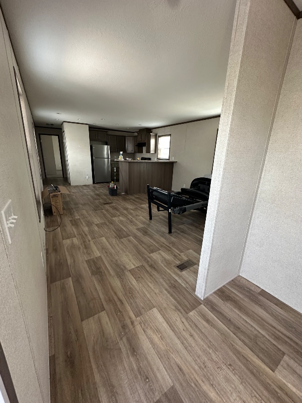 Building Photo - 14139 S Western Ave