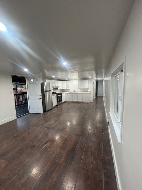 Building Photo - 5682 Lupin Dr