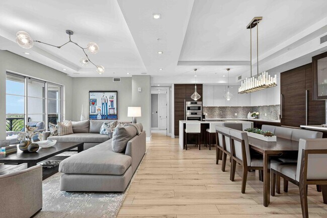 Building Photo - 155 E Boca Raton Rd
