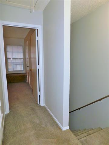Building Photo - 1131 Dallas Dr