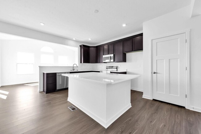 Building Photo - 4347 Pummelo Dr