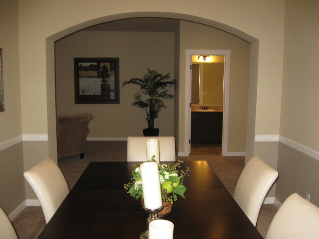 Dinning Room to Living Room - 11411 129th St E