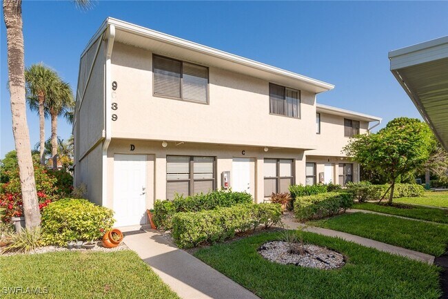 Primary Photo - 9639 Eaton Gardens Ln