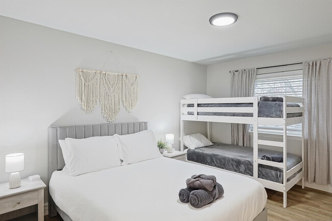 Building Photo - 2368 County Road 852-SI ID1055509P