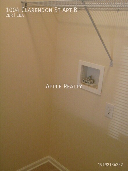 Building Photo - 1004 Clarendon St