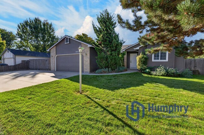 Building Photo - 8933 W Mediterranean Ct