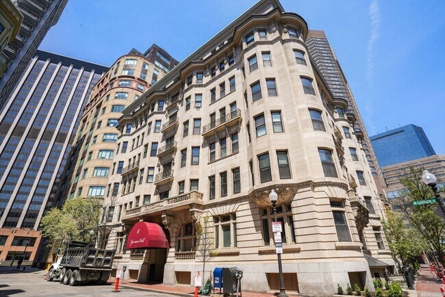 Building Photo - 8 Garrison St