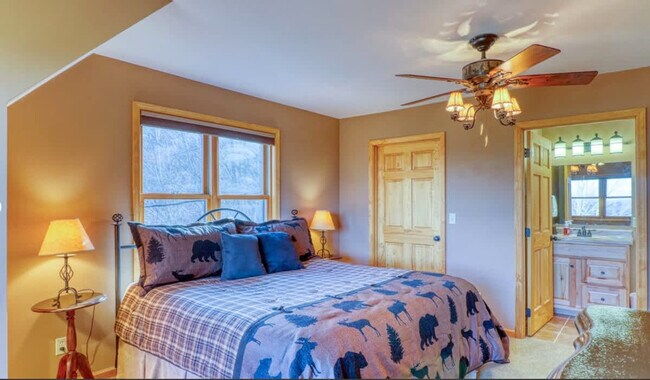 Building Photo - 277 Echo Ridge Rd