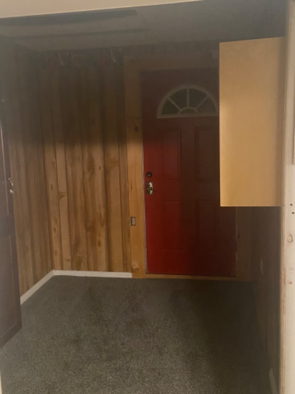 Building Photo - 103 County St