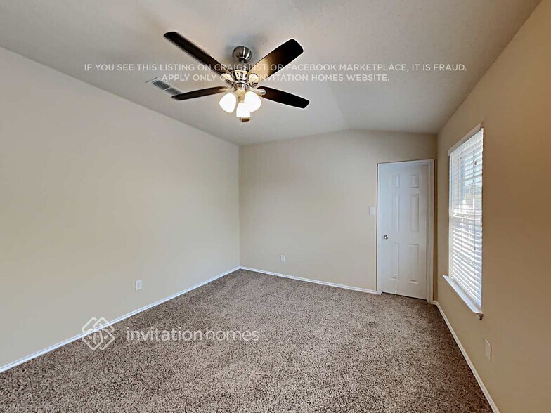 Building Photo - 2517 Buffalo Run