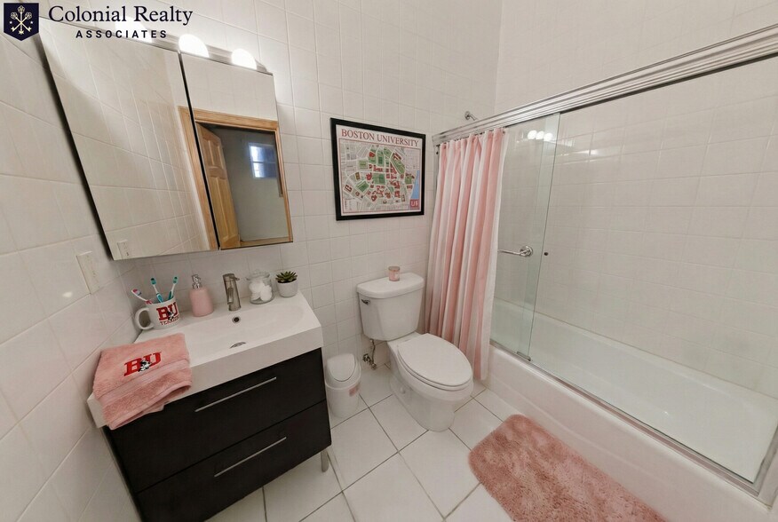 Building Photo - 25 St Marys Ct