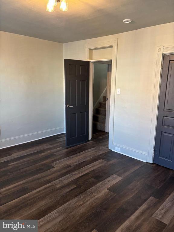 Building Photo - 747 S Lime St