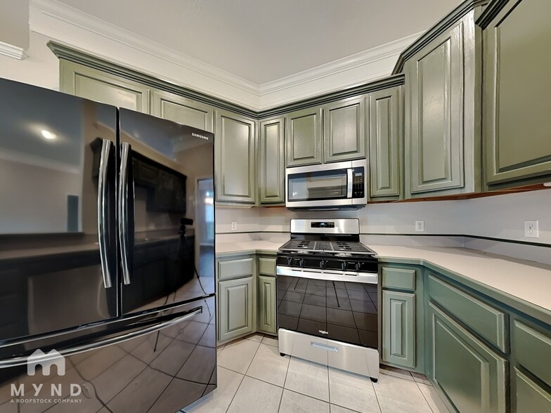 Building Photo - 278 Pine Meadow Dr