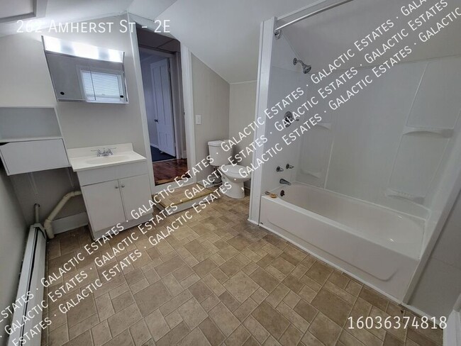 Building Photo - Spacious 1 bed 1 bath apartment east side ...