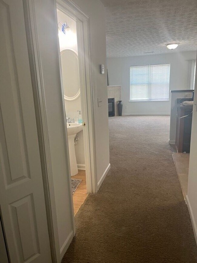 Building Photo - ***Back to School Special*** Waived $350.0...