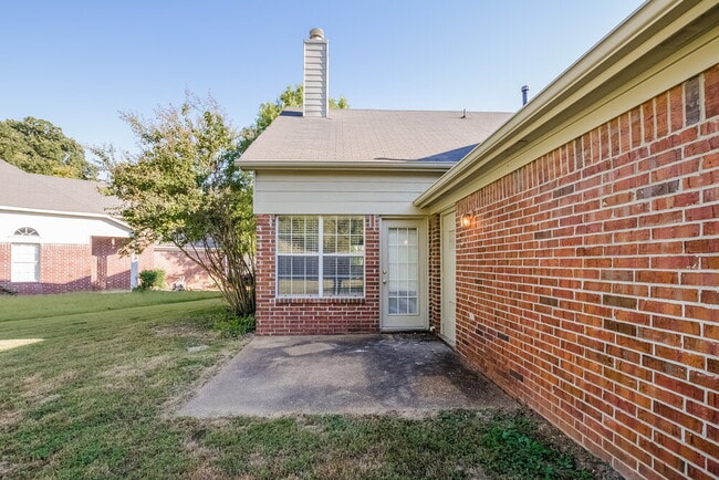 Building Photo - 9697 Tributary Cove