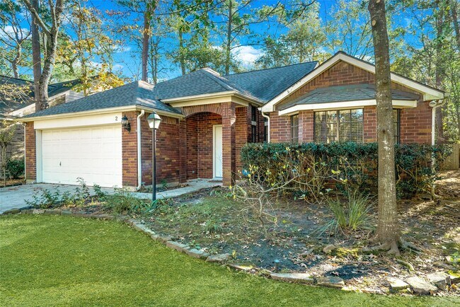 Building Photo - 2 Village Knoll Pl