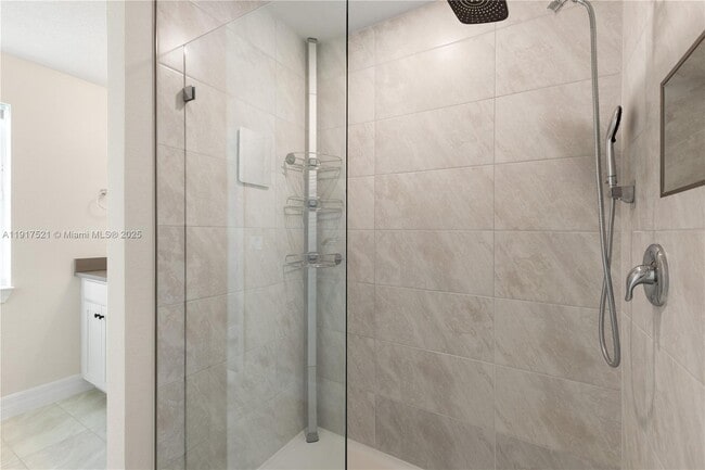 Building Photo - 2917 Olivia Ave