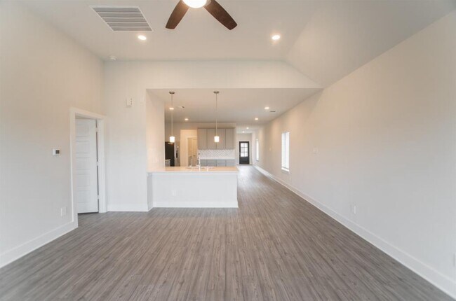 Building Photo - 10526 Preserve Wy
