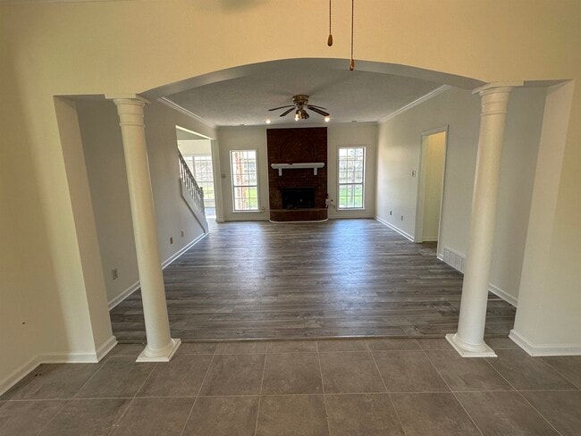 Building Photo - 3510 Sara Woods Dr