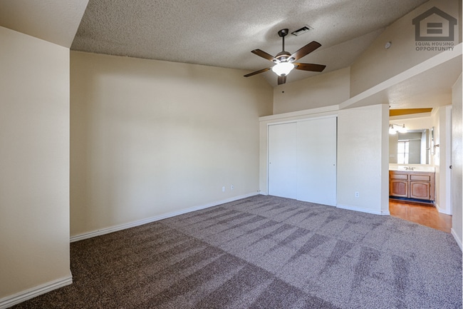 Building Photo - 3Bed/2Bath House at 59th Ave/Union Hills! Ready for Immediate Move-In!