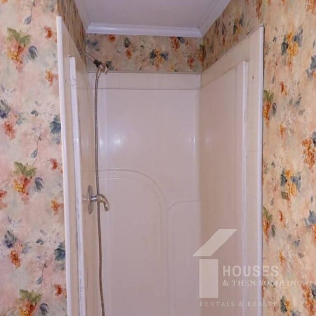 Building Photo - 1321 New Cut Rd