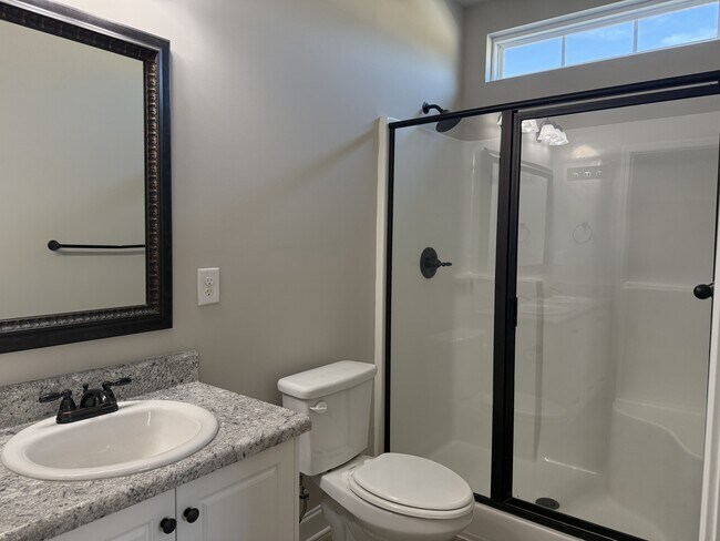 Building Photo - 600 Trellis Square